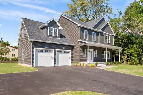1796 Old Louisquissett Pike, Lincoln, RI 02865