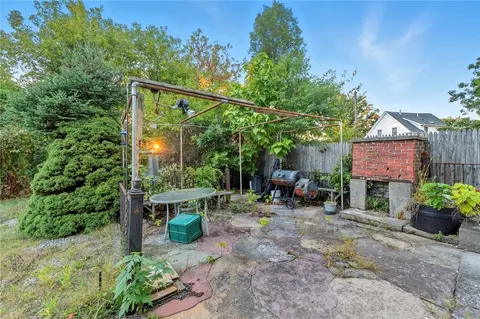 Exterior - 25 Jillson Ave, Woonsocket, RI 02895 photo 5 of 5
