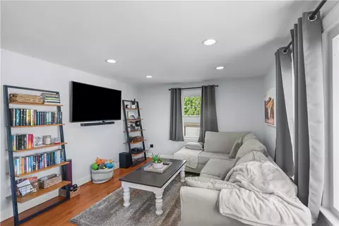 186 High St, Westerly, RI 02891 photo 32