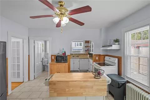 186 High St, Westerly, RI 02891 photo 10