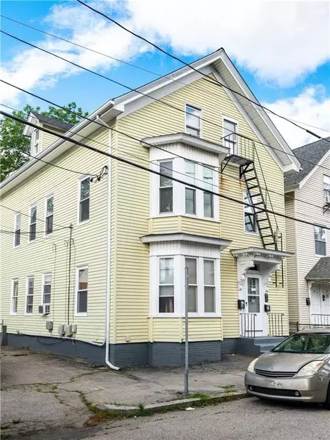 71 Lyon St, Pawtucket, RI 02860