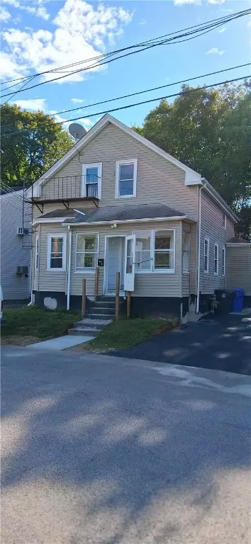 91 East Ave, North Providence, RI 02911