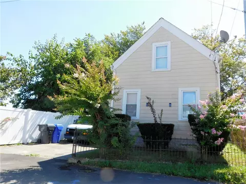 176 Archambault Ave, West Warwick, RI 02893