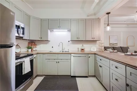148 Bernon St #19, Woonsocket, RI 02895 photo 10
