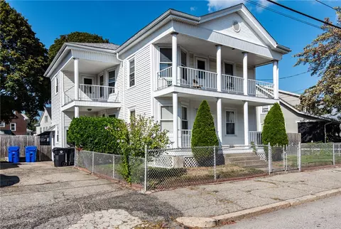 22 London Ave, Pawtucket, RI 02861
