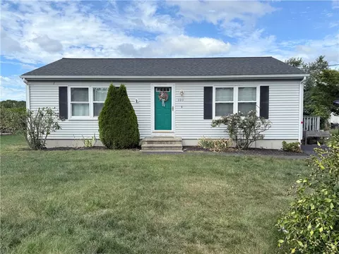 109 George Schaeffer St, South Kingstown, RI 02879