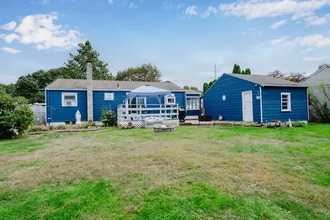 Exterior - 72 Priscilla Rd, Woonsocket, RI 02895 photo 6 of 9