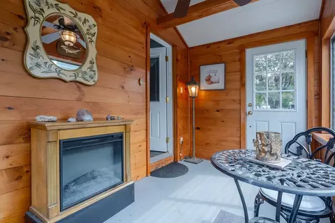 Exterior - 72 Priscilla Rd, Woonsocket, RI 02895 photo 4 of 9
