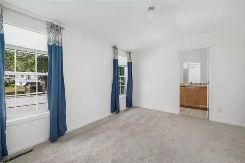 Bedroom - 61 Diamond Hill Rd, Glocester, RI 02814 photo 3 of 4