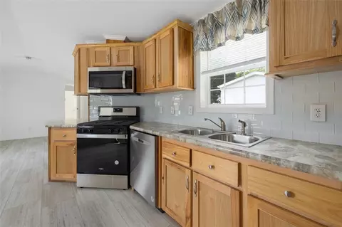 Kitchen - 61 Diamond Hill Rd, Glocester, RI 02814 photo 6 of 6