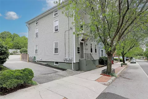 510 Wickenden St #3, Providence, RI 02906