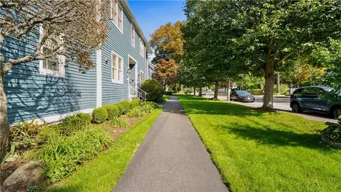 Exterior - 99 Post Rd #C3, Warwick, RI 02888 photo 4 of 5