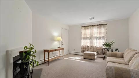Living - 99 Post Rd #C3, Warwick, RI 02888 photo 1 of 5