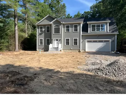 207 Shady Valley Rd, Coventry, RI 02816