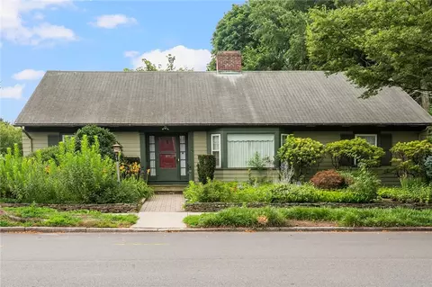 205 Sessions St, Providence, RI 02906