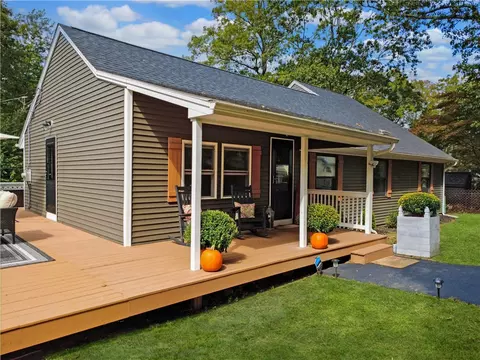 76 Cherry Valley Rd, Glocester, RI 02814