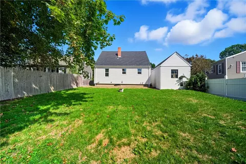 21 St George St, West Warwick, RI 02893 photo 34