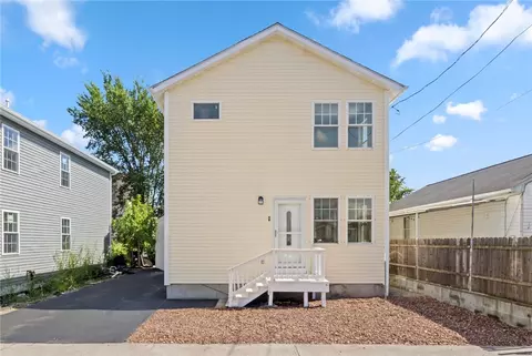 14 Calhoun Ave, Providence, RI 02907