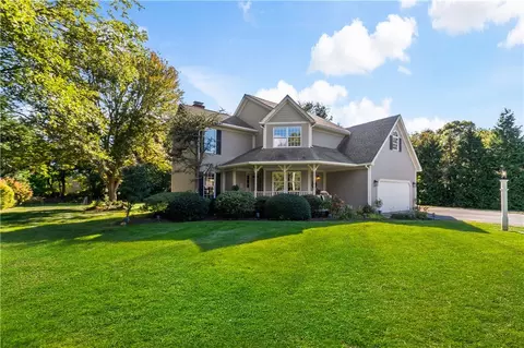 51 Coral Ln, Tiverton, RI 02878