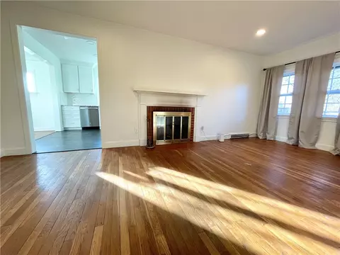 Living - 4 Harris Ave, Warren, RI 02885 photo 1 of 5