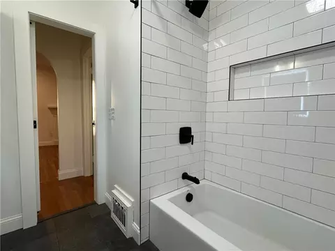 Bath - 4 Harris Ave, Warren, RI 02885 photo 3 of 3