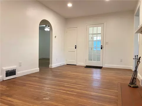Living - 4 Harris Ave, Warren, RI 02885 photo 4 of 5