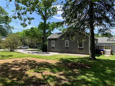 Exterior - 4 Harris Ave, Warren, RI 02885 photo 2 of 6