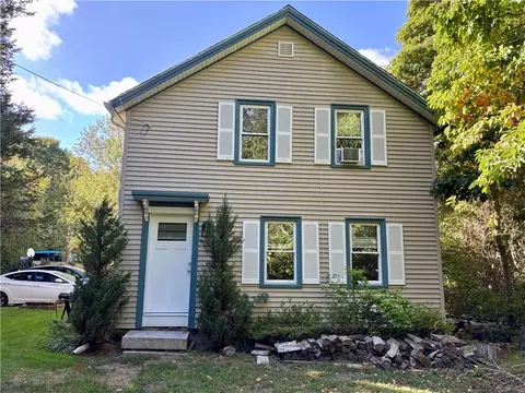 115 Dam St, South Kingstown, RI 02879
