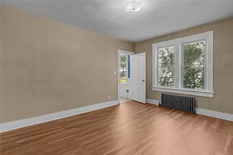 Living - 25 Vine St, Woonsocket, RI 02895 photo 7 of 17
