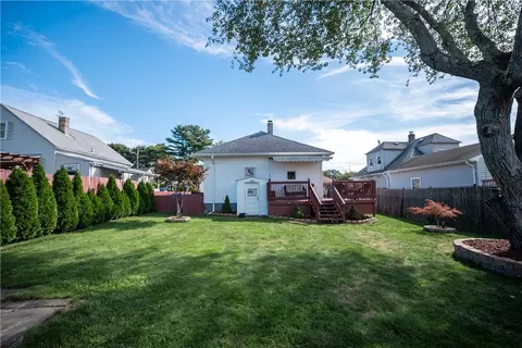 Exterior - 239 Byron Blvd, Warwick, RI 02888 photo 3 of 7