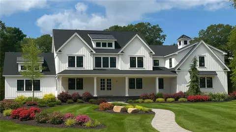 35 Wintergreen Way, Glocester, RI 02814