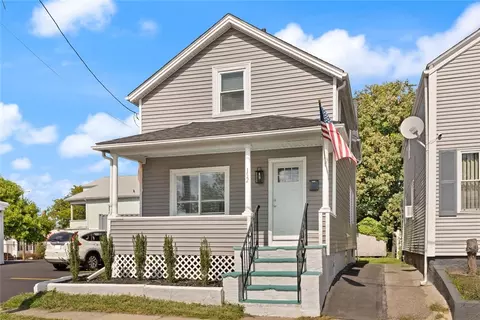 152 Freeborn Ave, East Providence, RI 02914