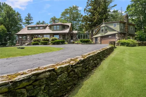 10 Hamilton Hl, Glocester, RI 02814