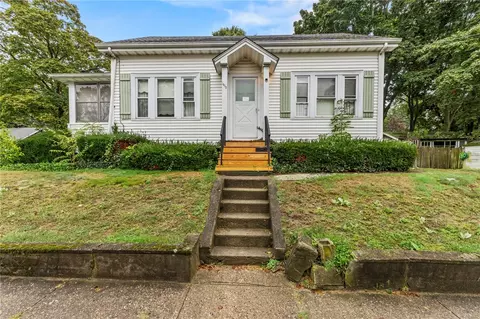 1402 S Broadway, East Providence, RI 02914