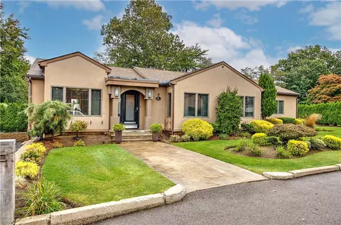 4 Lake Dr, North Providence, RI 02904