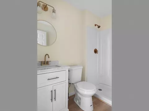 Bath - 117 Canal St, Westerly, RI 02891 photo 2 of 7