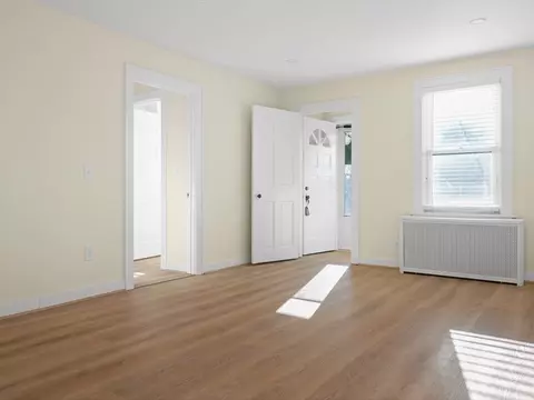 Living - 117 Canal St, Westerly, RI 02891 photo 4 of 5