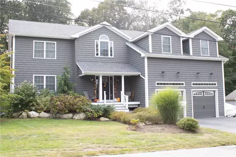 27 Rosedale Ave, Barrington, RI 02806