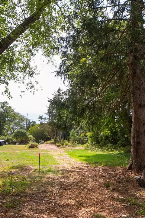 245 John Dyer Rd, Little Compton, RI 02837