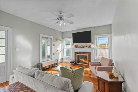 Living - 293 Parkside Dr, Warwick, RI 02888 photo 1 of 3