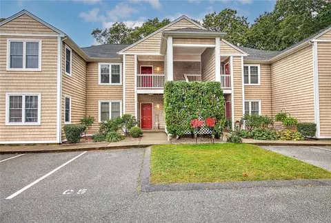 70 Turner St #C-6, Warwick, RI 02886