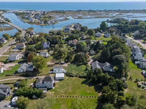 80 Weekapaug Rd, Westerly, RI 02891 photo 3