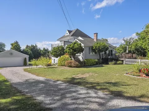 80 Weekapaug Rd, Westerly, RI 02891 photo 2