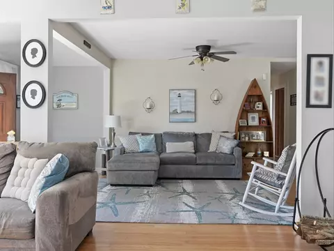 80 Weekapaug Rd, Westerly, RI 02891 photo 8