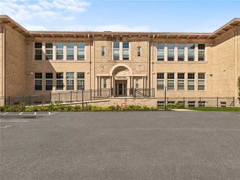 7 Mount Hope Ave #305, Providence, RI 02906