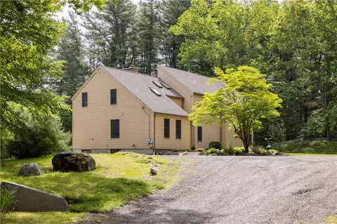 71 Phillips Ln, Glocester, RI 02814 photo 3