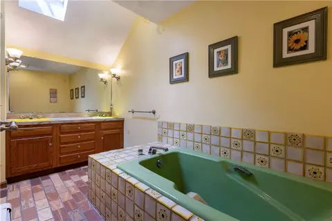 71 Phillips Ln, Glocester, RI 02814 photo 27