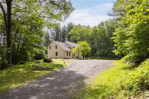 71 Phillips Ln, Glocester, RI 02814 photo 2