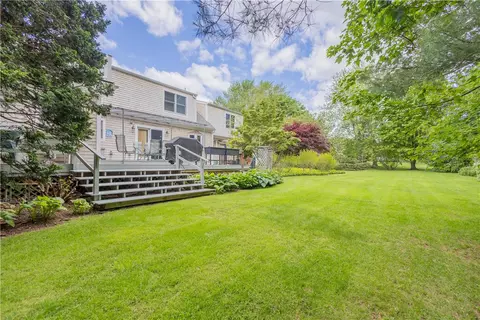 10 Bartlett Rd, Middletown, RI 02842 photo 39