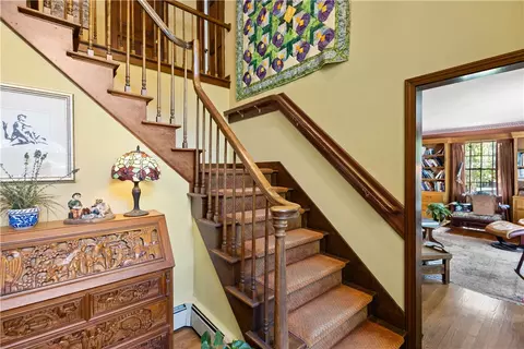 10 Bartlett Rd, Middletown, RI 02842 photo 10